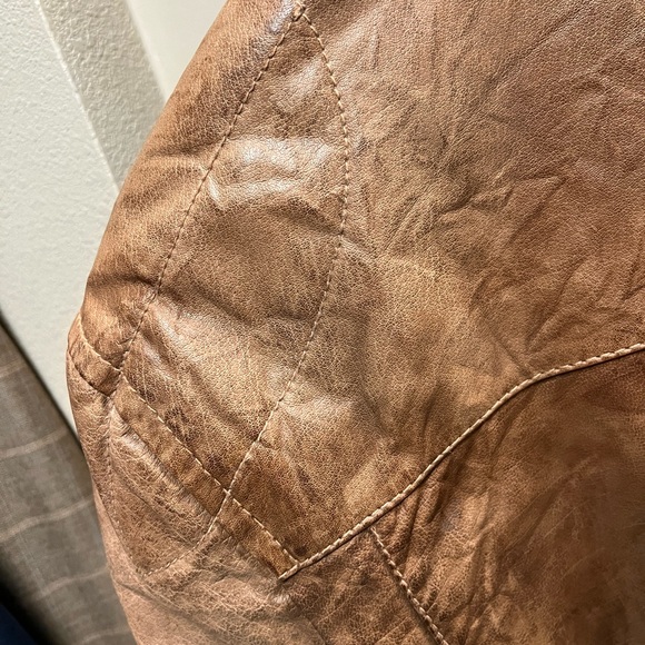 Like new genuine leather jacket. Worn two times, just dont need this in Texas. - Picture 6 of 11